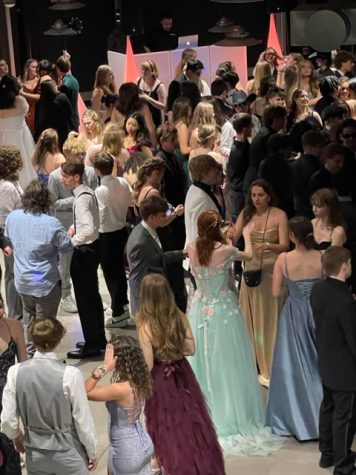 2023 Prom Keeps Falcons Dancing Through the Twenties
