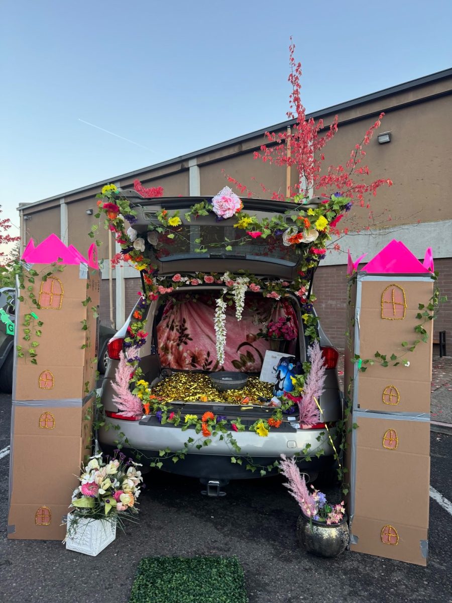 The winning trunk of Trunk or Treat 2025 Drama club. The trunk was princess themed and showed off on October 29th. 
