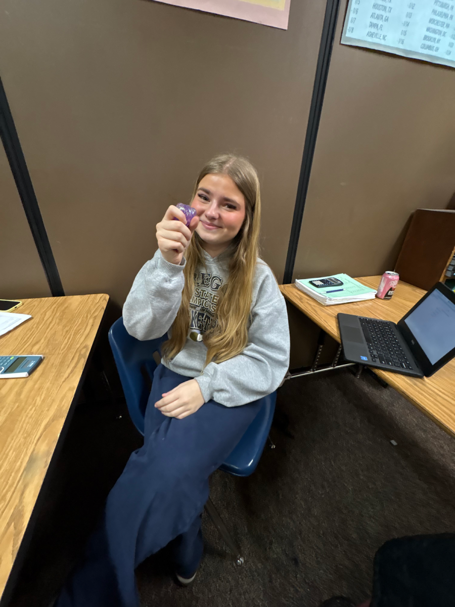Lejla Tanjo playing with her needoh to help her de-stress during rough class period.
