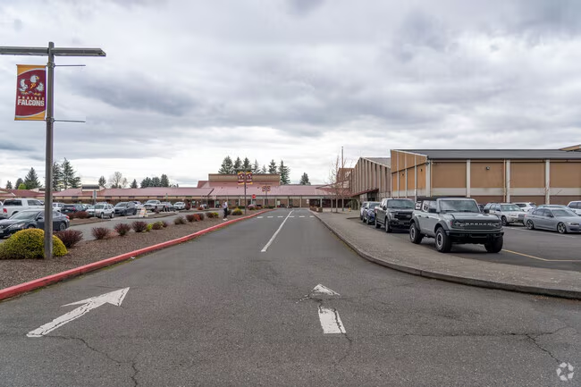 Upon returning from Spring Break, Prairie High School has faced an unprecedented uptick in tardies and absences leading up to the end of the year. This pattern has come to be expected since the return to conventional, in-person learning in 2021, following the Covid-19 pandemic. 
