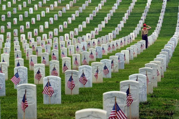 Lets honor those who risked their lives for our liberty and freedom.

